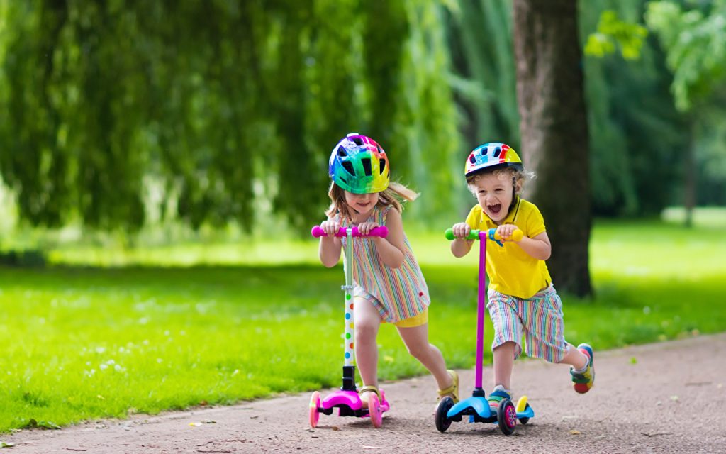 Boys_Little_girls_Helmet_497533_1280x800.jpg